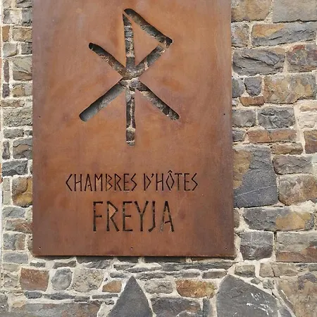 לינה וארוחת בוקר D'hotes Freyja ארזי